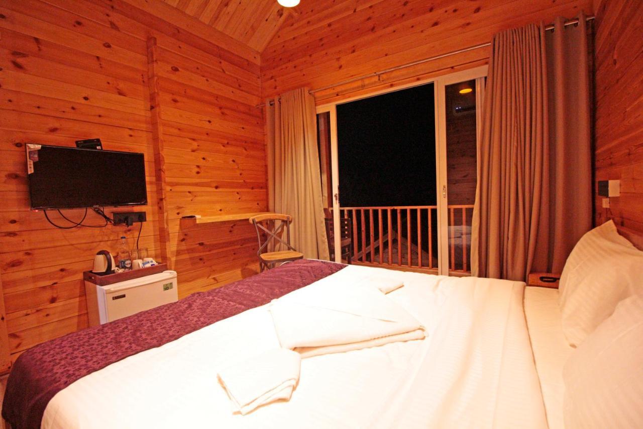 Larive Beach Resort Vagator Exterior photo