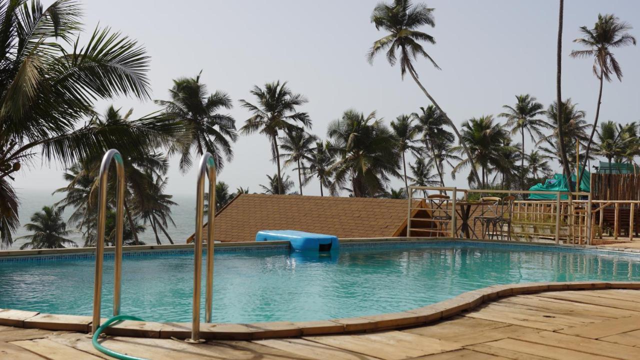 Larive Beach Resort Vagator Exterior photo